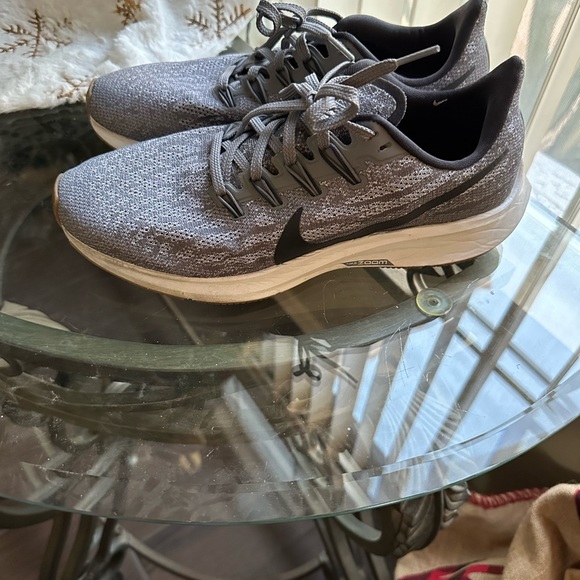 Nike - Picture 7 of 7